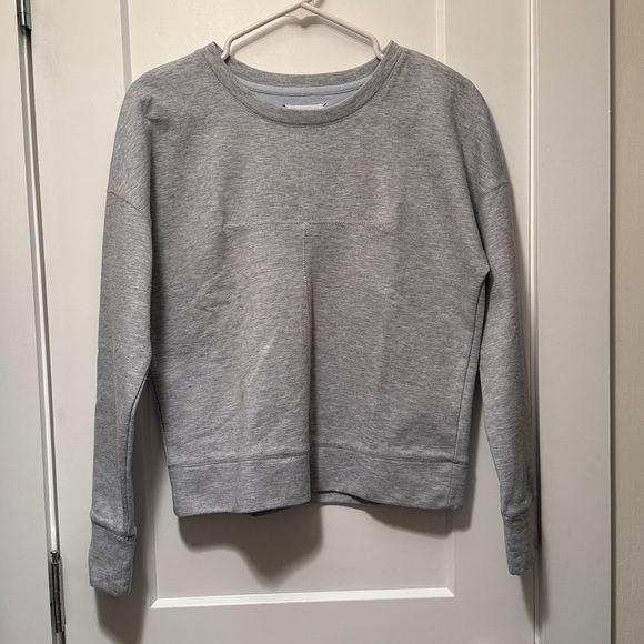 Lou & Grey Tops - Lou & Grey Women's Grey Sweatshirt type Knit Top size S